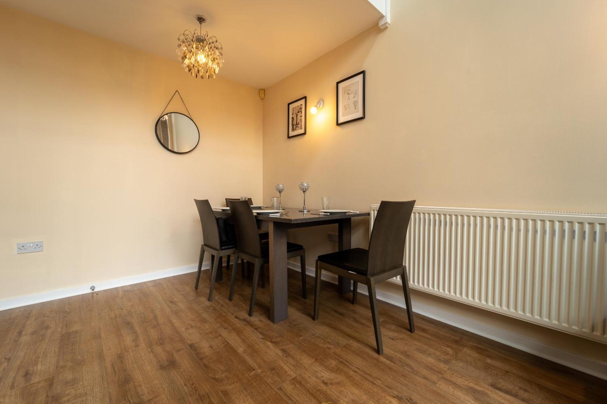 Luxury 2 Bed Apartment - Near Heathrow, Legoland, Windsor Слау Екстер'єр фото