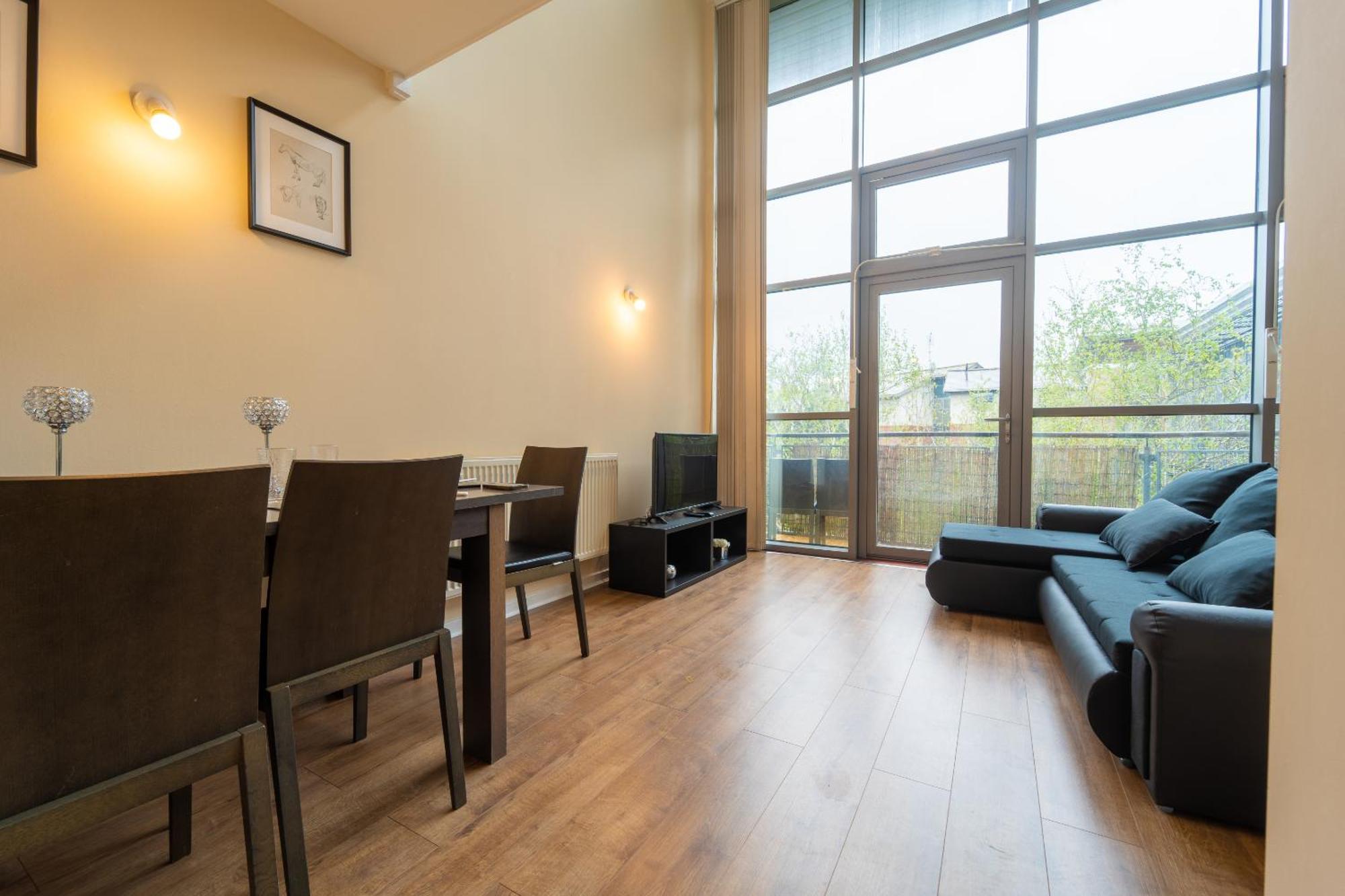Luxury 2 Bed Apartment - Near Heathrow, Legoland, Windsor Слау Екстер'єр фото